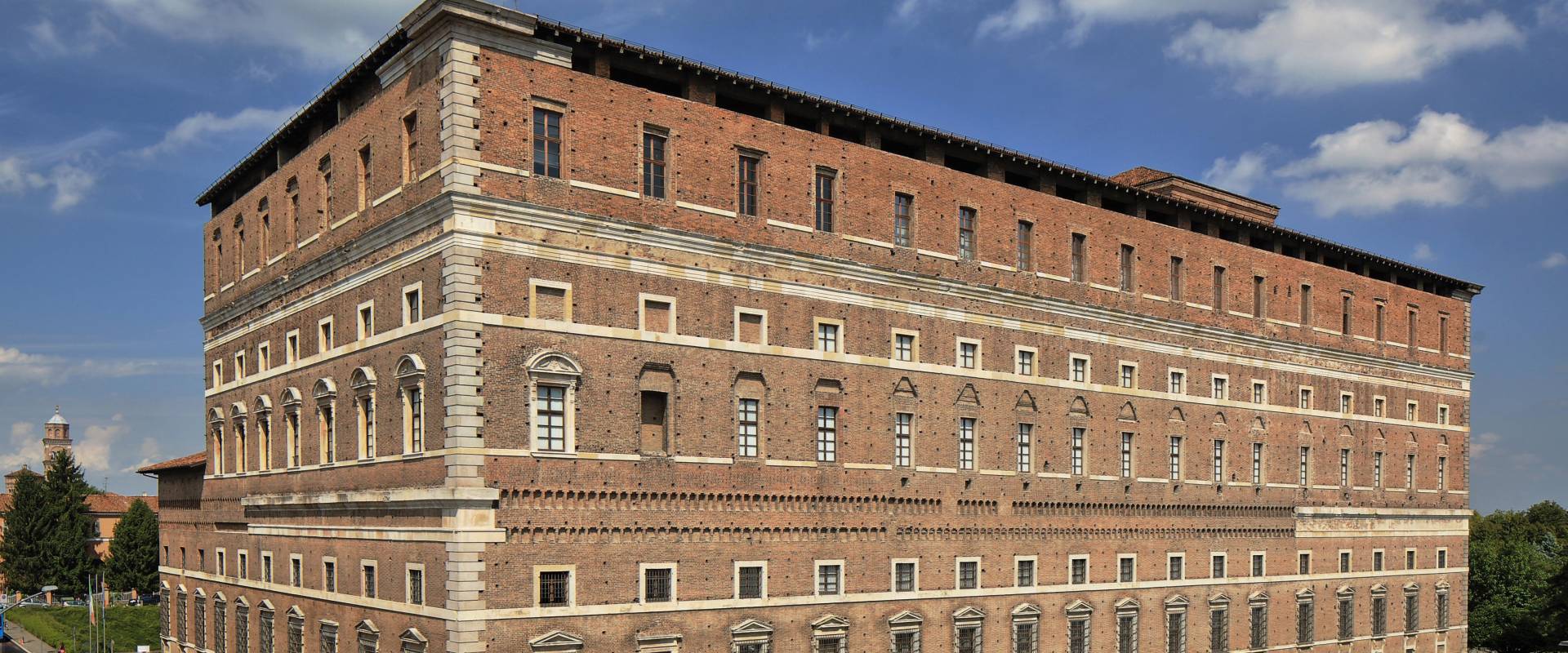 Palazzo Farnese - Piacenza photo by foto Pagani